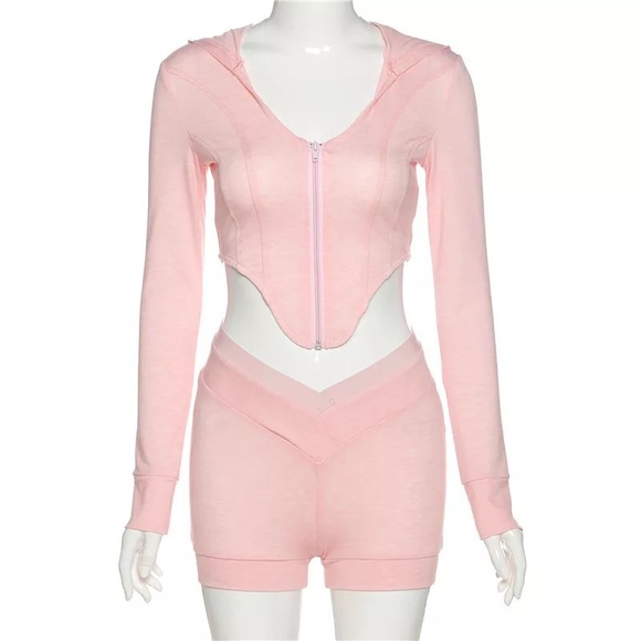 Zip up hoodie and shorts - Picture 3 of 5